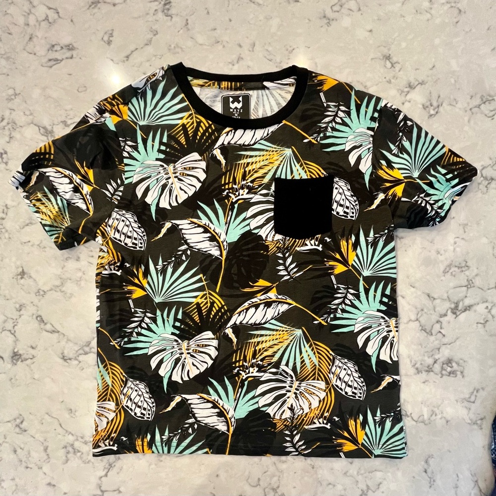 Boys M Palm Leaf T-shirt